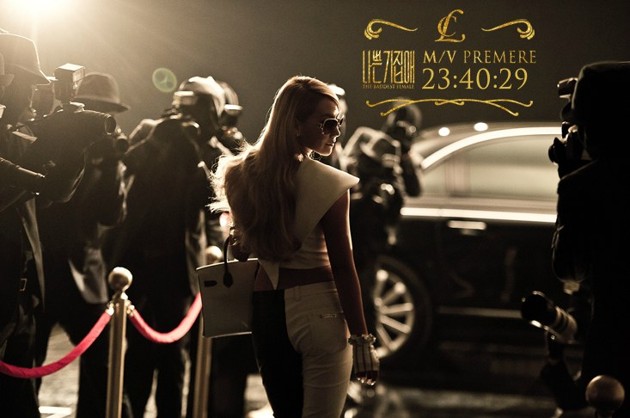 Gambar Foto CL di Teaser Single 'The Baddest Female'