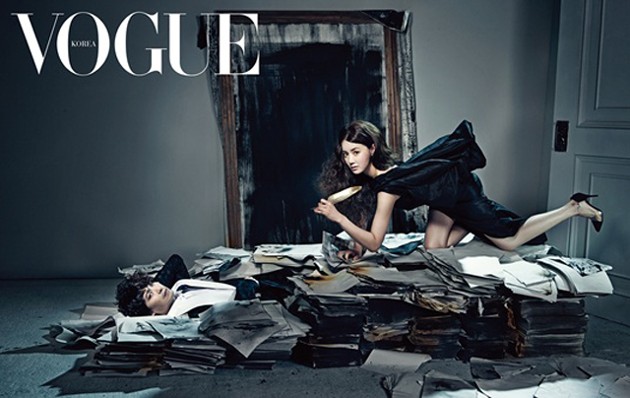 Gambar Foto Lee Si Young dan Uhm Ki Joon di Majalah Vogue Korea Edisi Juli 2013
