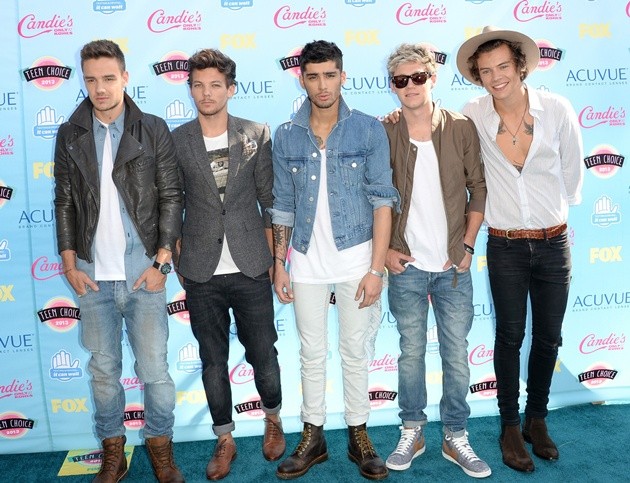 Gambar Foto One Direction Hadir di Teen Choice Awards 2013