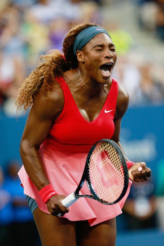 Gambar Foto Serena Williams Berhasil Kalahkan Victoria Azarenka