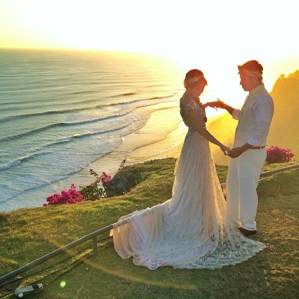 Gambar Foto Pernikahan Gading Marten dan Gisella Anastasia