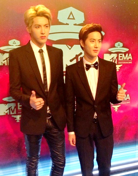 Gambar Foto Kris dan Suho EXO di Red Carpet MTV EMAs 2013