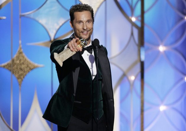 Gambar Foto Matthew McConaughey Raih Piala Best Performance by an Actor in a Motion Picture - Drama