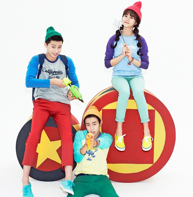 Gambar Foto Park Seo Joon, Lee Hyun Woo dan Kim So Hyun Kampanye Unionbay Musim Semi 2014
