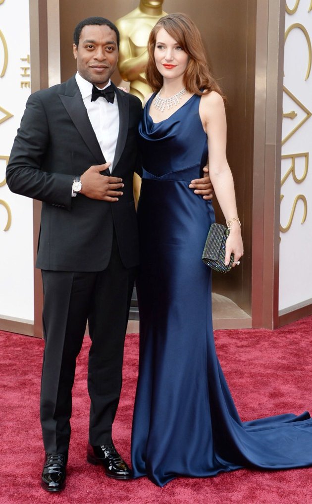Gambar Foto Chiwetel Ejiofor dan Sari Mercer di Red Carpet Oscar 2014