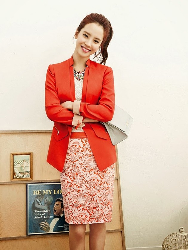 Gambar Foto Song Ji Hyo di Katalog Fashion Yesse Edisi Musim Semi 2014