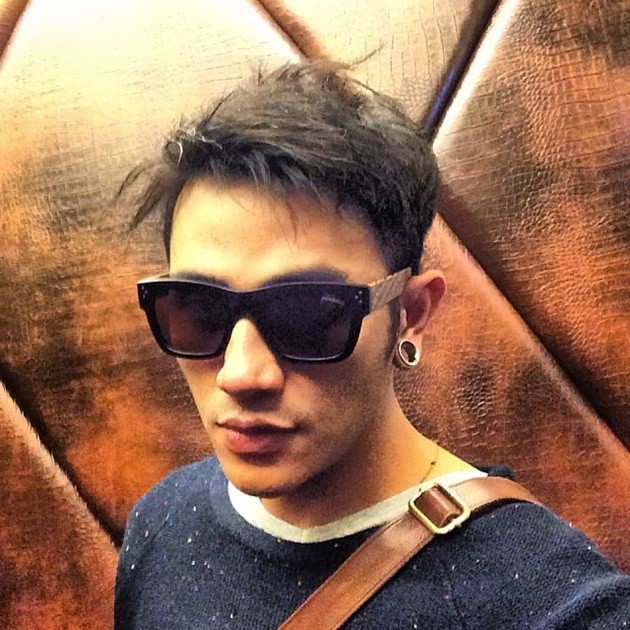 Gambar Foto Vicky Nitinegoro Model dan Aktor Sinetron