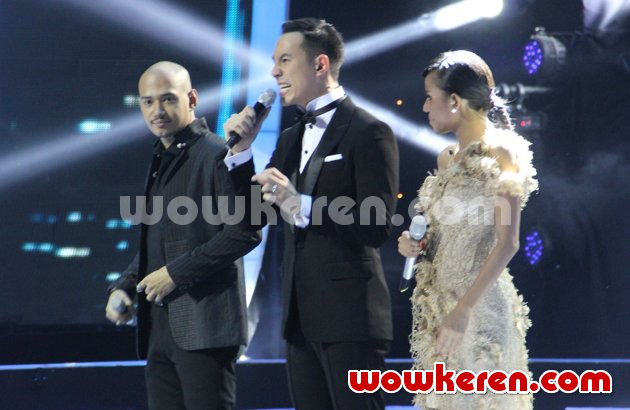 Gambar Foto Husein, Daniel dan Nowela di Result and Reunion Show Indonesian Idol 2014
