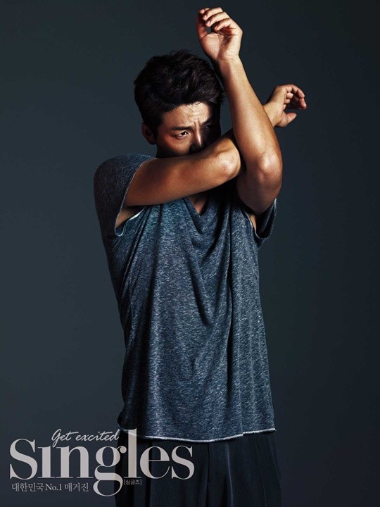 Gambar Foto Lee Jung Jin di Majalah Singles Edisi Agustus 2013