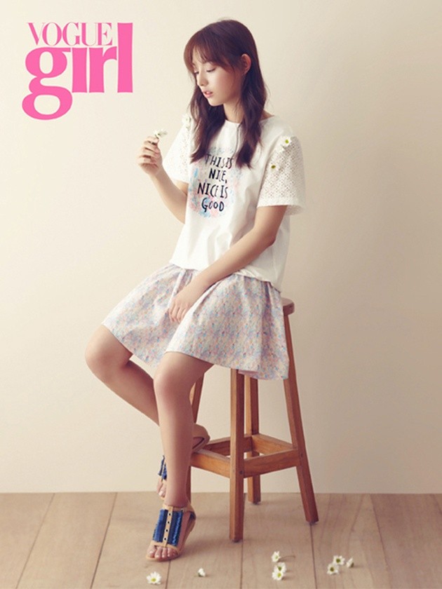 Gambar Foto Kim Ji Won di Majalah Vogue Girl Edisi Maret 2014