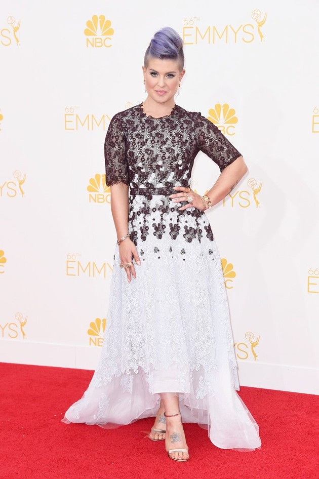 Gambar Foto Kelly Osbourne di Red Carpet Emmy Awards 2014
