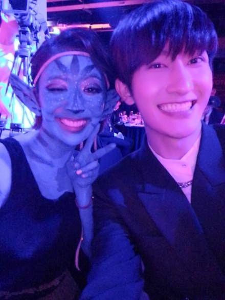 Gambar Foto Zhou Mi dan Luna f(x) yang Menjadi Avatar di Pesta Halloween SM Entertainment
