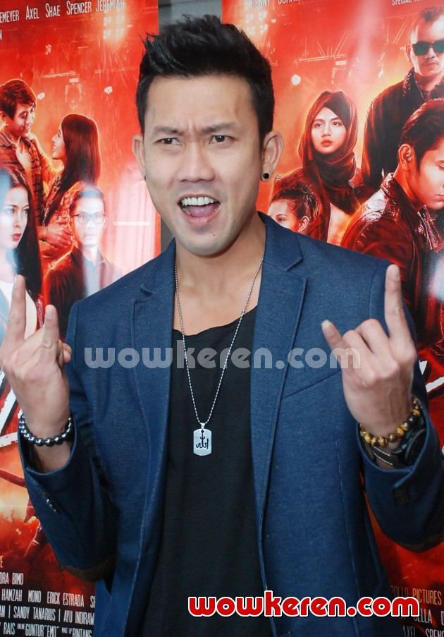 Gambar Foto Denny Sumargo Saat Hadir di Wawancara Film 'Rock N Love'