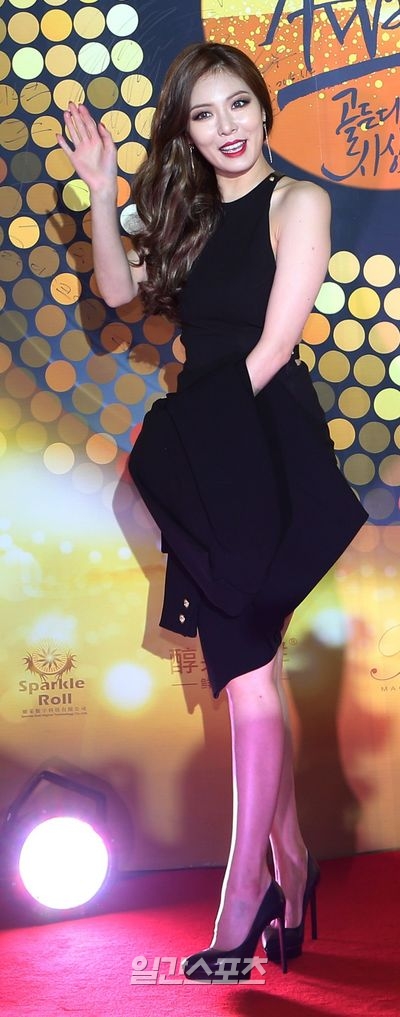 Gambar Foto HyunA di Red Carpet Golden Disk Awards 2015