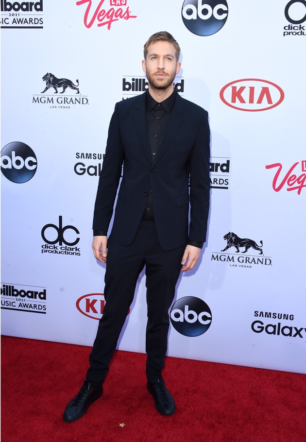 Gambar Foto Calvin Harris di Red Carpet Billboard Music Awards 2015
