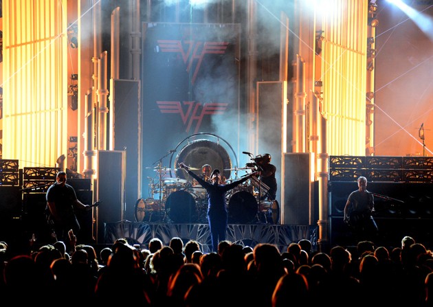 Gambar Foto Penampilan Van Halen di Billboard Music Awards 2015