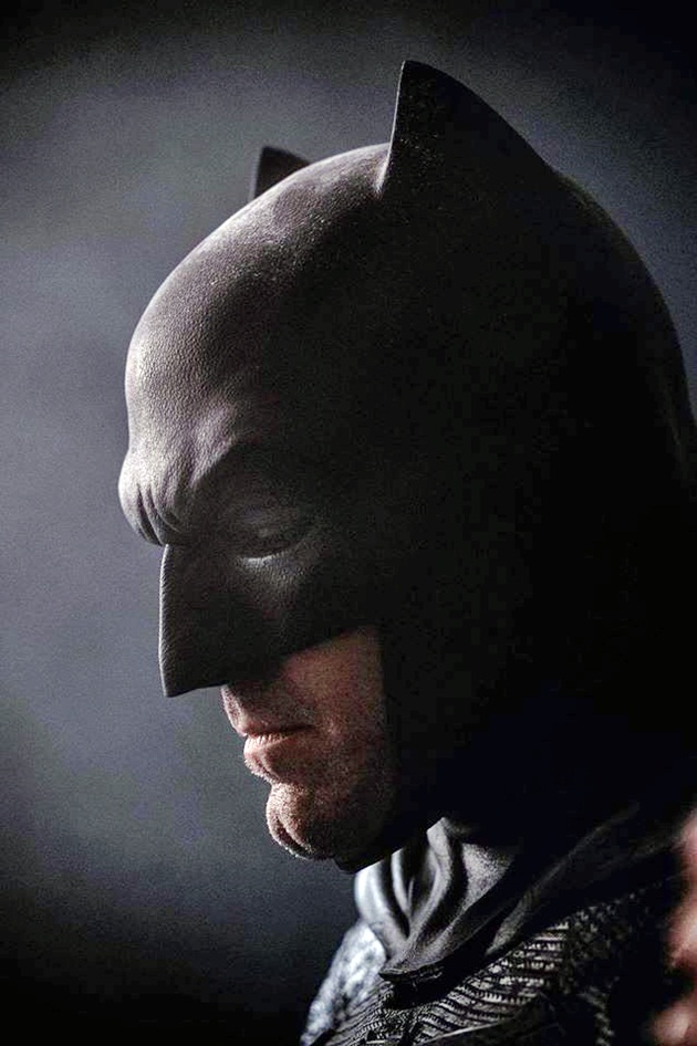 Gambar Foto Ben Affleck Berperan Sebagai Batman di Film 'Batman v Superman: Dawn of Justice'