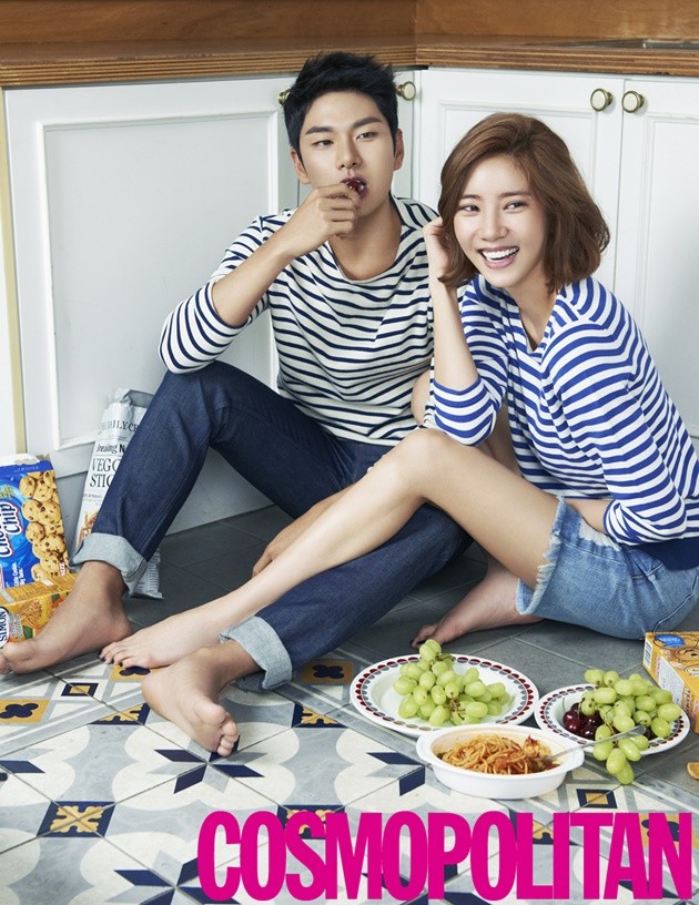 Gambar Foto Lee Yi Kyung dan Son Dam Bi di Majalah Cosmopolitan Edisi Agustus 2015