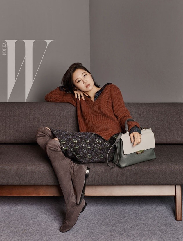 Gambar Foto Gong Hyo Jin di Majalah W Edisi Oktober 2015