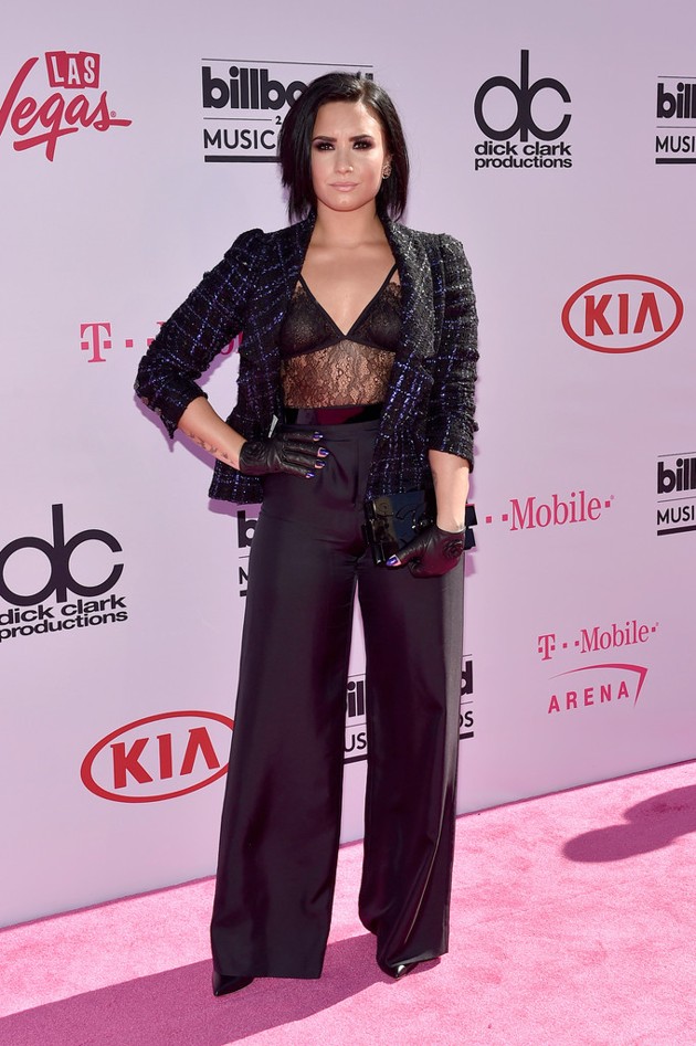 Gambar Foto Demi Lovato di Red Carpet Billboard Music Awards 2016