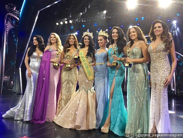 Gambar Foto Lima Besar Miss Grand International 2016 Didampingi 	Miss Grand International 2013-2015