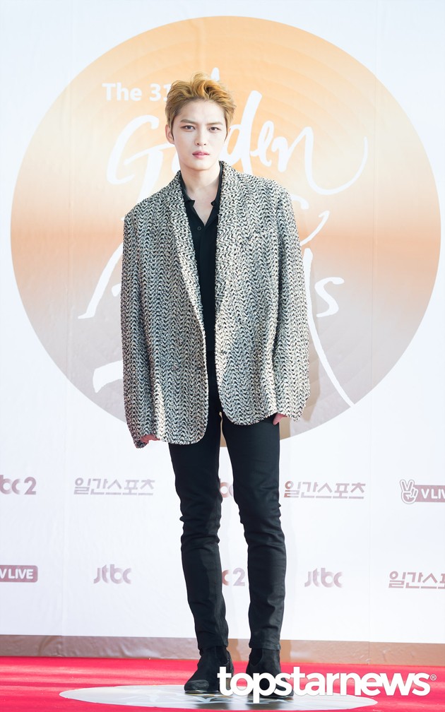 Gambar Foto Jaejoong JYJ di Red Carpet Hari Pertama Golden Disk Awards 2017
