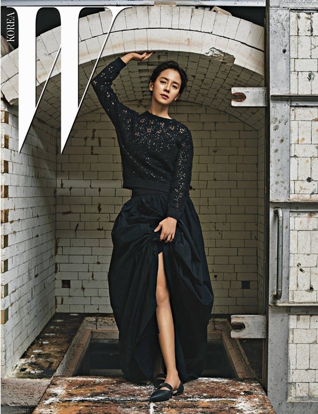 Gambar Foto Song Ji Hyo di Majalah W Edisi Januari 2017