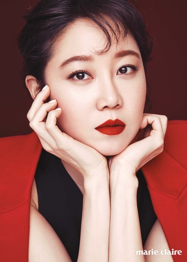 Gambar Foto Gong Hyo Jin di Majalah Marie Claire Edisi Januari 2017