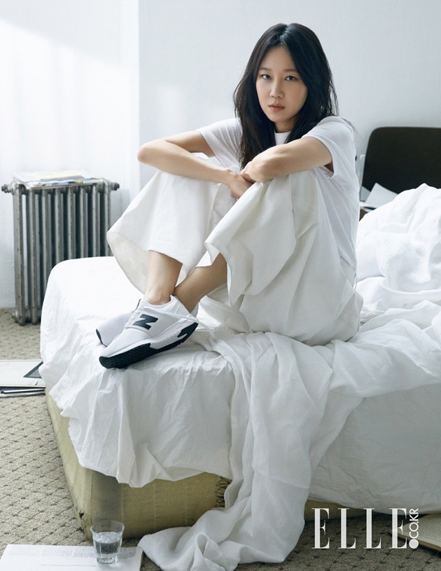 Gambar Foto Gong Hyo Jin di Majalah Elle Edisi April 2017