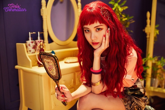 Gambar Foto Bak Karakter Antagonis, Seohyun Muncul dengan Rambut Merah di Foto Teaser 'Holiday Night'