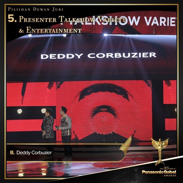 Gambar Foto Untuk kategori Presenter Talkshow Variety & Entertaiment pemenangnya jatuh kepada Deddy Corbuzier.