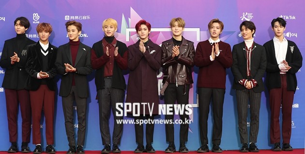 Gambar Foto NCT 127 di Red Carpet Seoul Music Awards 2018