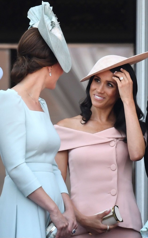 Gambar Foto Kath Middleton dan Meghan Markle tampilkan gaya yang berbeda di perayaan ulang tahun Ratu Elizabeth II