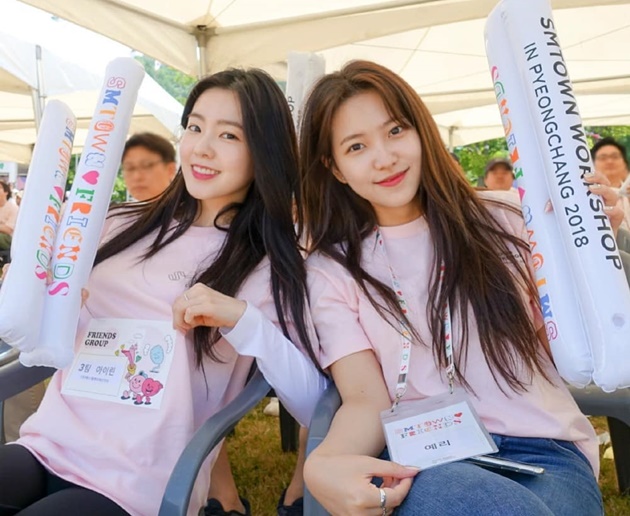 Gambar Foto Irene dan Yeri cantik hadir di SMTOWN Workshop Pyeongchang 2018.