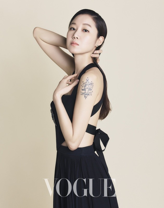 Gambar Foto Gong Hyo Jin di Majalah Vogue Taiwan Edisi September 2018