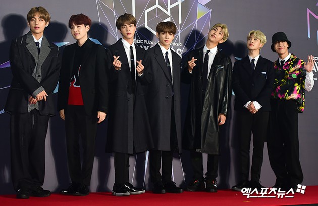 Gambar Foto Genie Music Awards 2018 digelar pada Selasa (6/11) dan turut dihadiri oleh BTS.