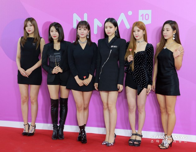 Gambar Foto A Pink di Red Carpet Melon Music Awards 2018