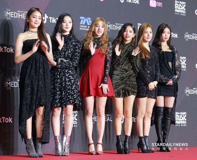 Gambar Foto (G)I-DLE di Red Carpet MAMA 2018 Korea