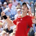 Andy Murray bersorak usai mengalahkan John Isner di babak perempat final
