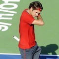 Roger Federer melewati sebuah tanda peringatan 10 tahun tragedi 9/11 di babak semifinal