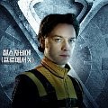 James McAvoy sebagai Dr. Charles Xavier (Profesor X), pendiri dan pimpinan X-Men