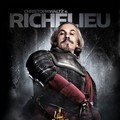 Christoph Waltz memerankan karakter Cardinal Richelieu