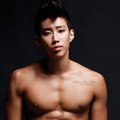 Jay Park dengan otot seksinya