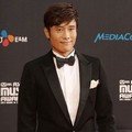 Lee Byung Hun di Red Carpet Mnet Asian Music Awards 2011
