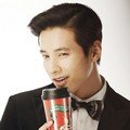 Pose Won Bin di Iklan Bakery Tous Les Jours