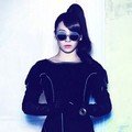 Pose CL di Majalah ELLE Korea edisi Desember 2011