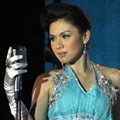 Vicky Shu termasuk salah satu artis di Anugrah Piala Citra FFI 2011