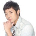 Chun Jung Myung menghidupkan karakter Kim Young Kwang