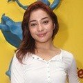 Nikita Willy Berkunjung ke Yayasan Kasih Anak Kanker Indonesia