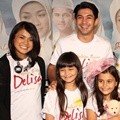 Nirina Zubir dan Reza Rahadian di Pemutaran Perdana Film 'Hafalan Shalat Delisa'